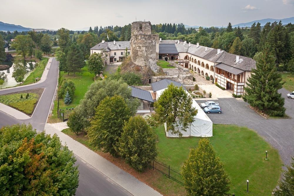 Chateau Grandcastle Liptovsky Hradok Exterior photo