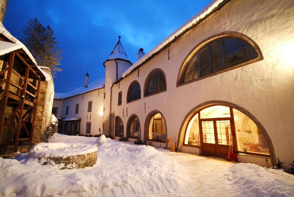 Chateau Grandcastle Liptovsky Hradok Exterior photo